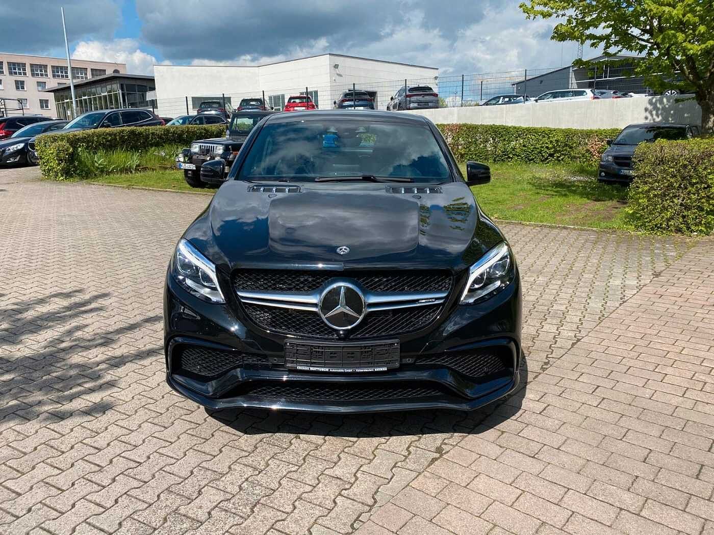 Mercedes-Benz  COUPE V8+NIGHT PAKET+22ZOLL AMG+360°