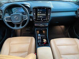Volvo  T4 INSCRIPTION+BLIS+360°CAM+LEDER+NAVI+ACC